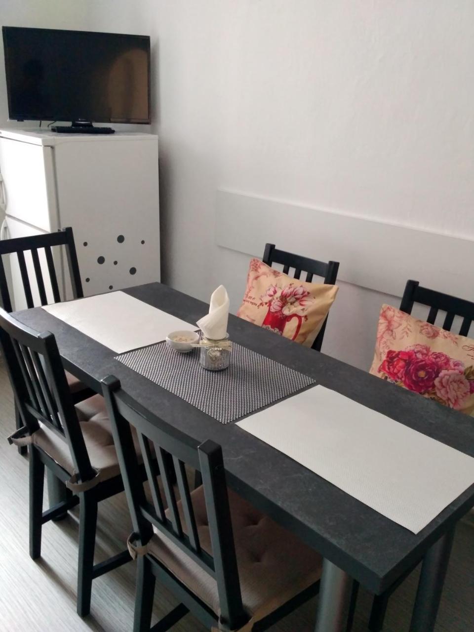 Apartmán 4U Centrum + free parking Apartman Alamóc Kültér fotó
